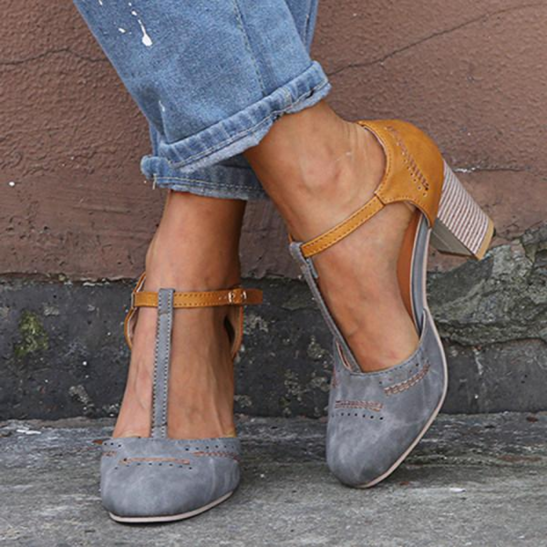 Women's Vintage Closed Toe Heels | Walking